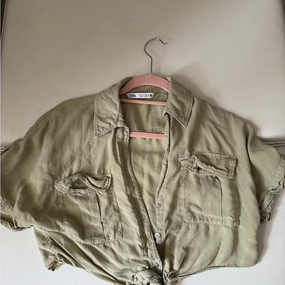 Zara sage green crop button up shirt